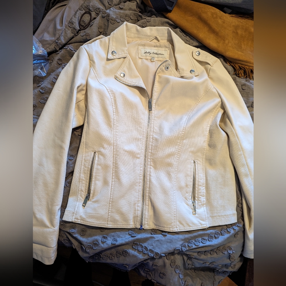 Cream Faux Leather, Sebby Collection Jacket - Large
